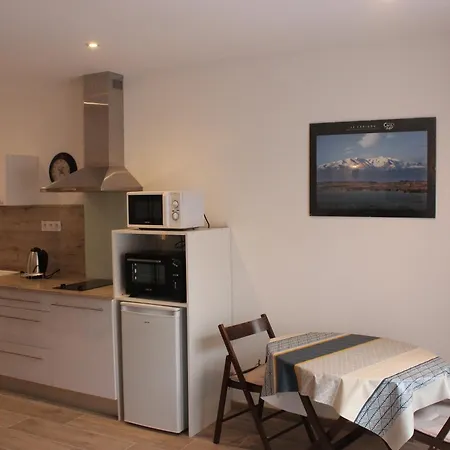 Apartment Meuble Entierement Equipe *
